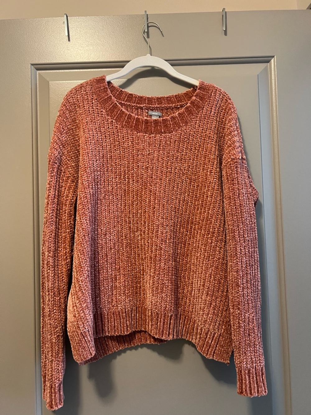 aerie Cozy Chenille Crewneck Sweater in Rosewood